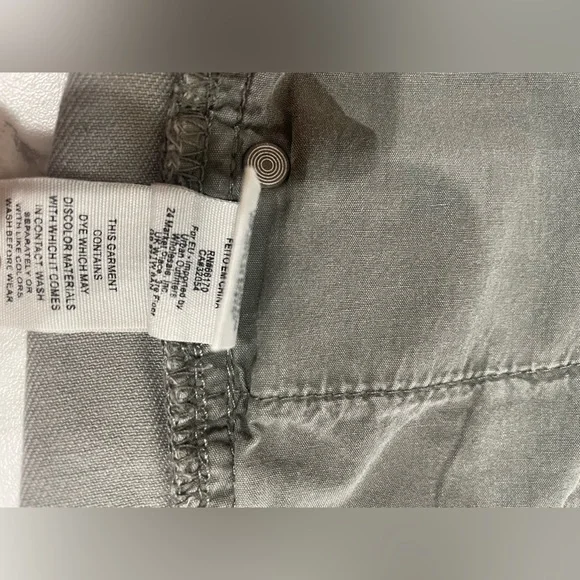 Free People button fly distressed short ACCEPTING OFFER - Picture 3 of 8